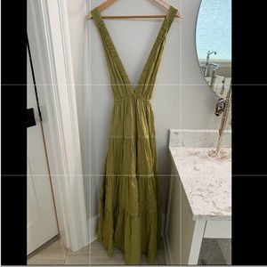 Free people NWT green maxi dress. Never been worn!
